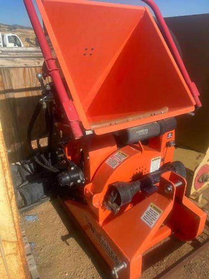 Used 2019 Kubota B2320 4WD Tractor