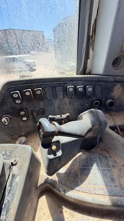 Used 2012 Caterpillar D8T Crawler Dozer