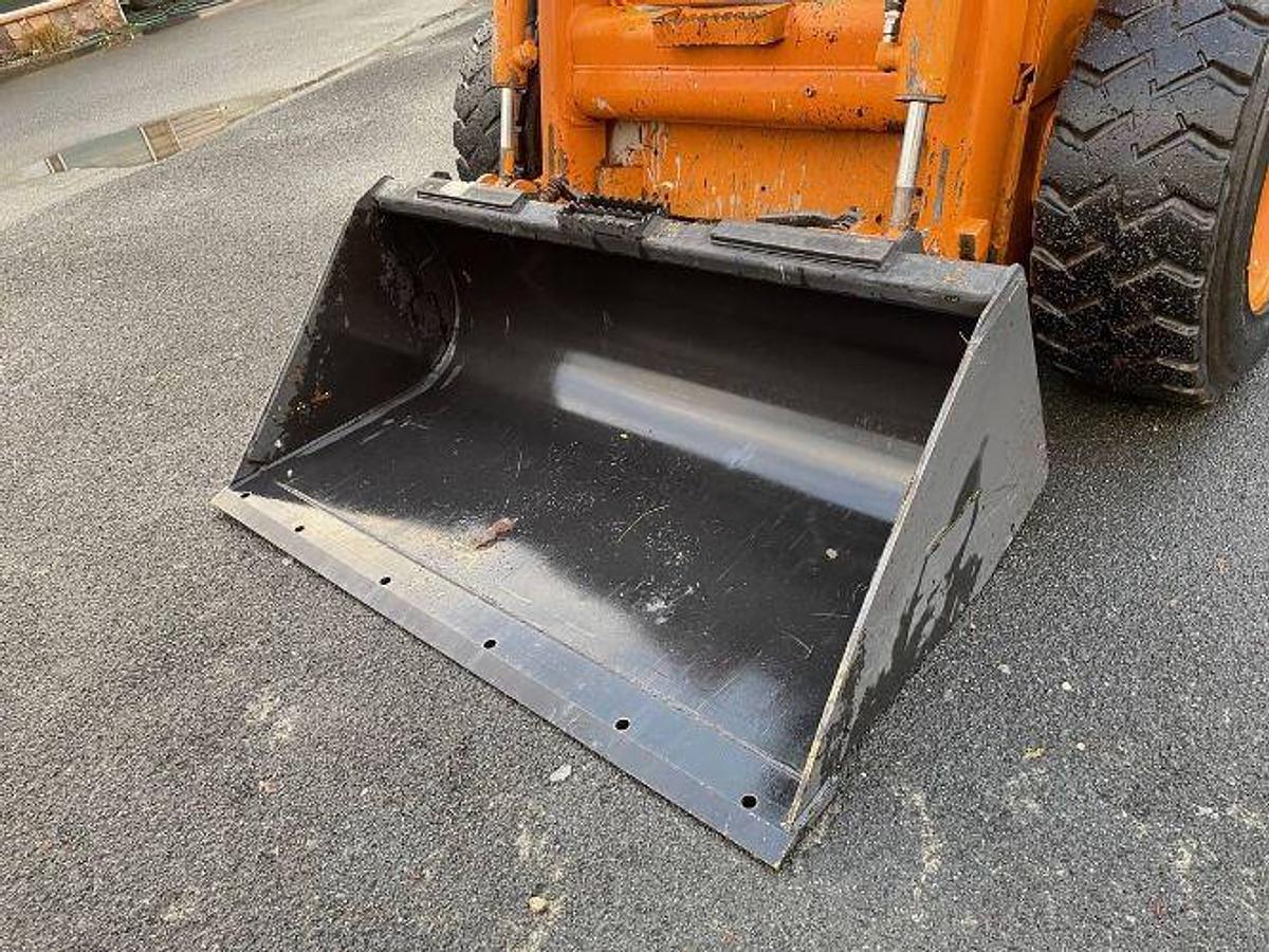 Used 2001 CASE 1845C Skid Steer
