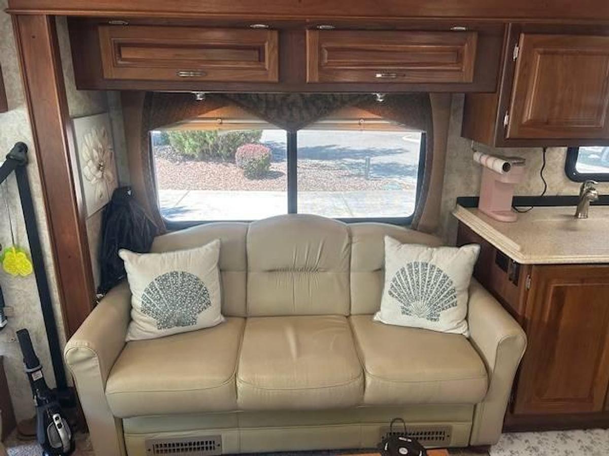 Used 2005 National Tropical