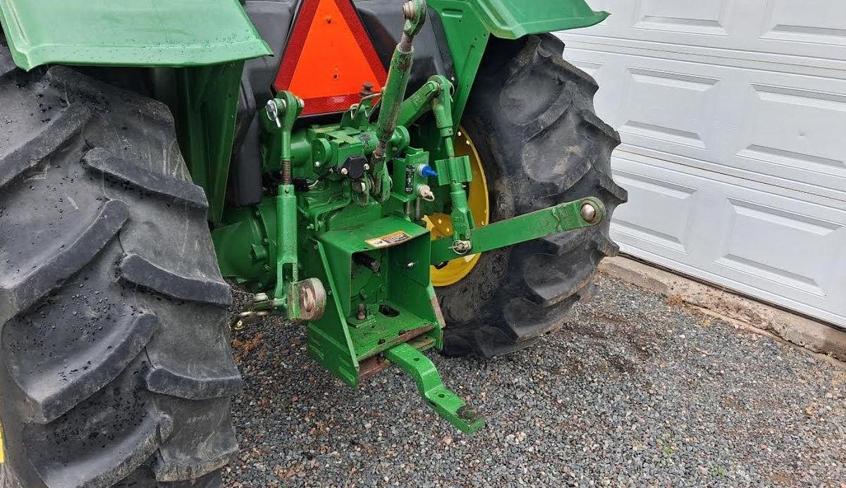 Used 2013 John Deere 5065E
