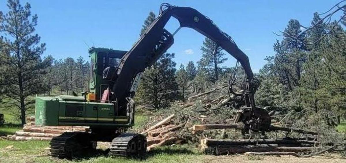 Used 2009 JOHN DEERE 2454D