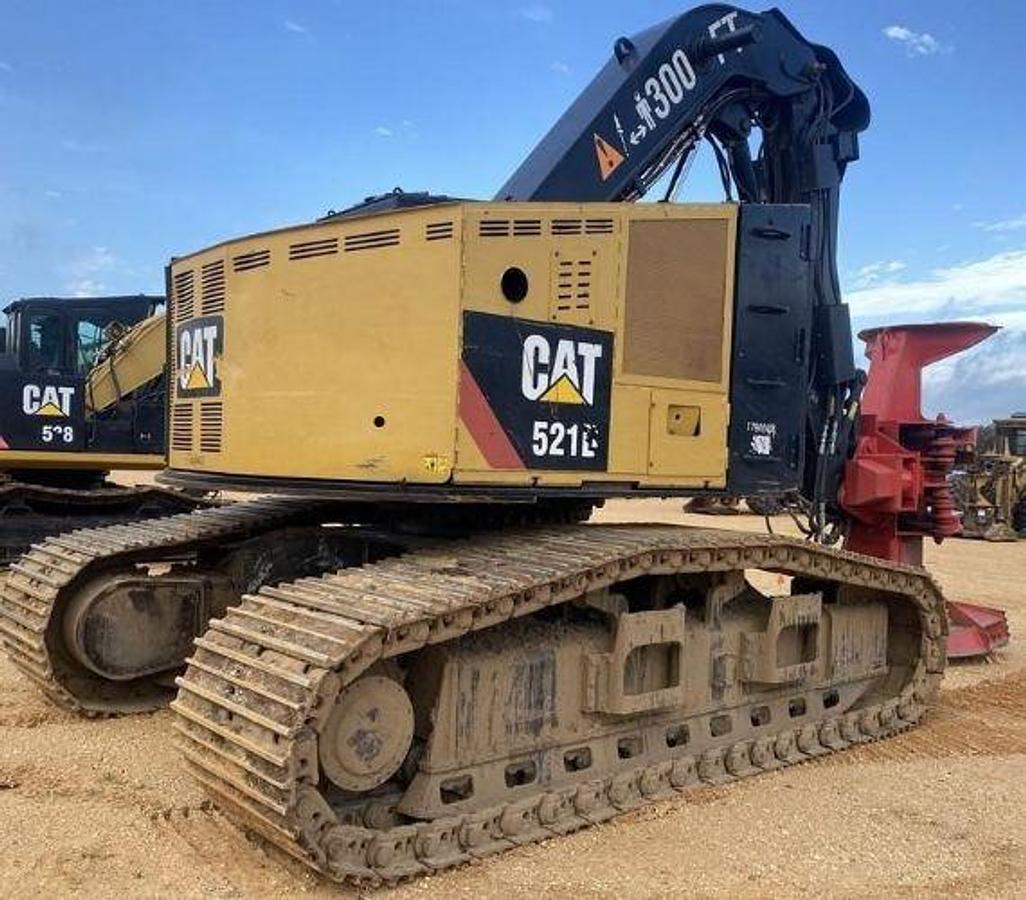 Used 2018 CATERPILLAR 521B