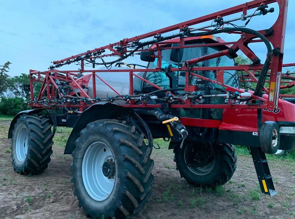 Used 2013 CIH SP3330 Sprayer
