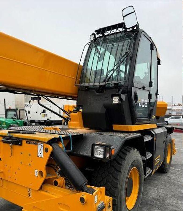 Used 2022 JCB 512 83R