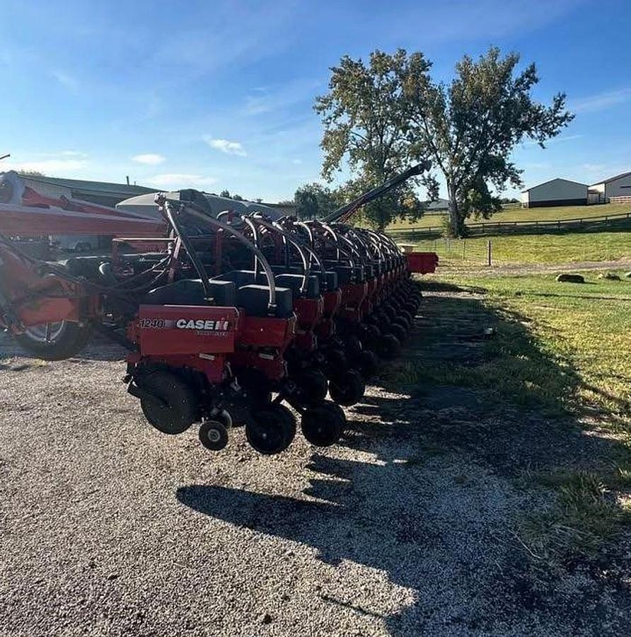 Used 2010 CASE IH 1240 Planter