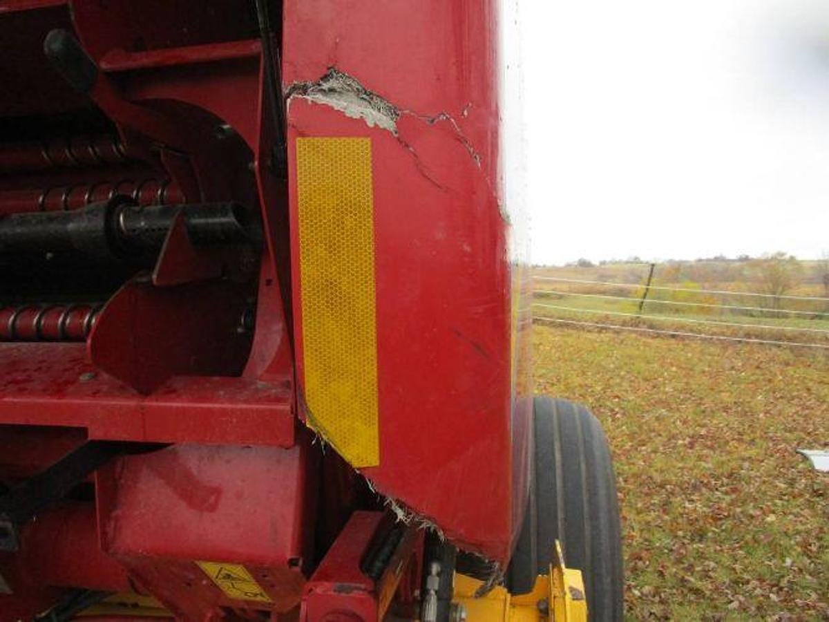 Used 2016 NEW HOLLAND Roll Belt 460