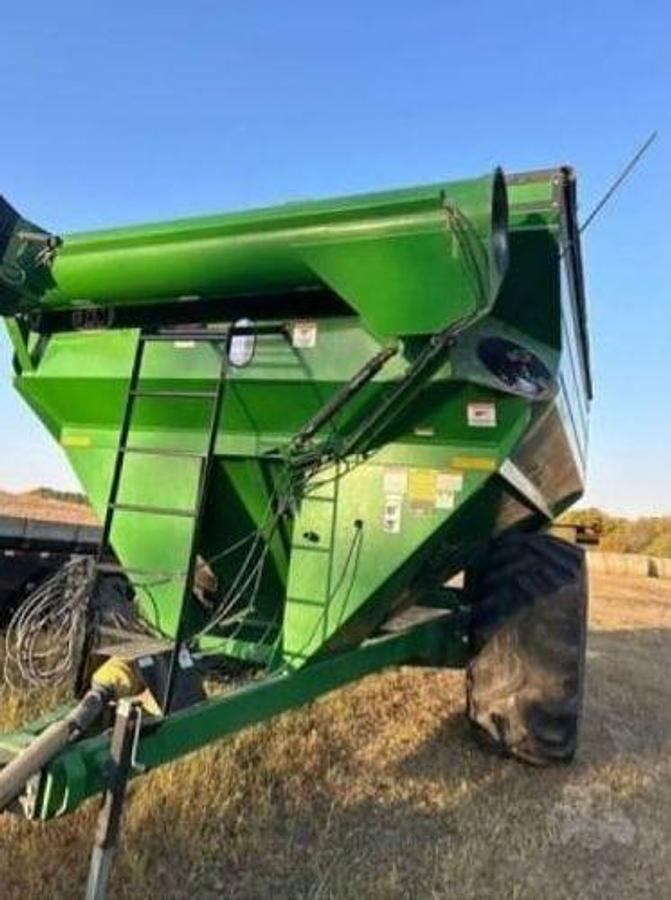 Used 2004 J and M 875-18