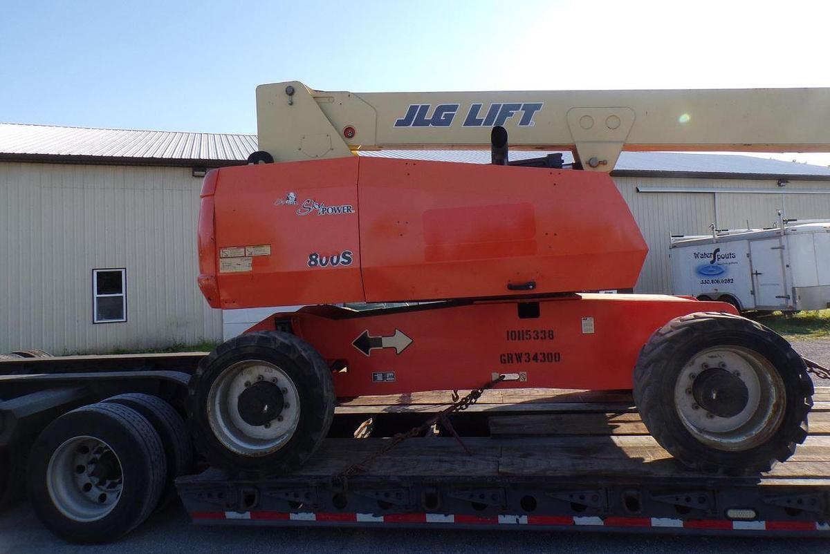 Used 2013 JLG 800S Telescopic Boom Lift