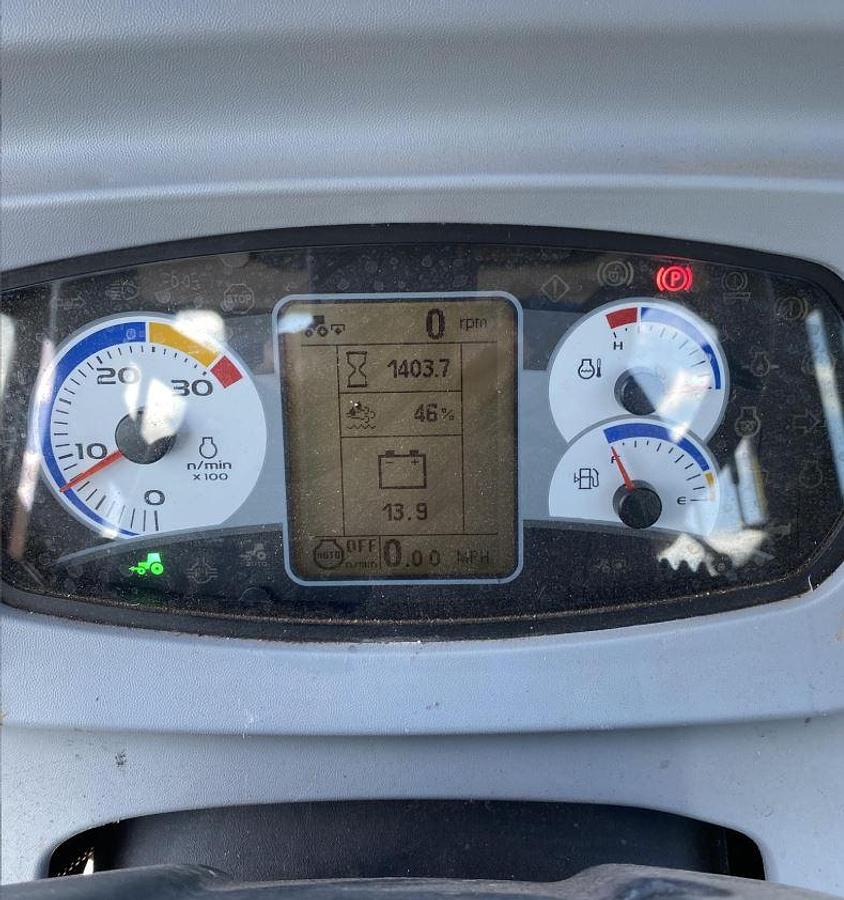 Used 2020 New Holland Workmaster 105 (Cab)