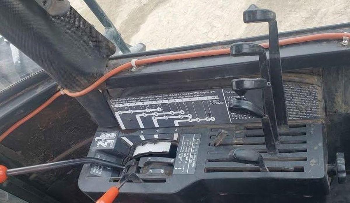 Used 1982 JOHN DEERE 8640