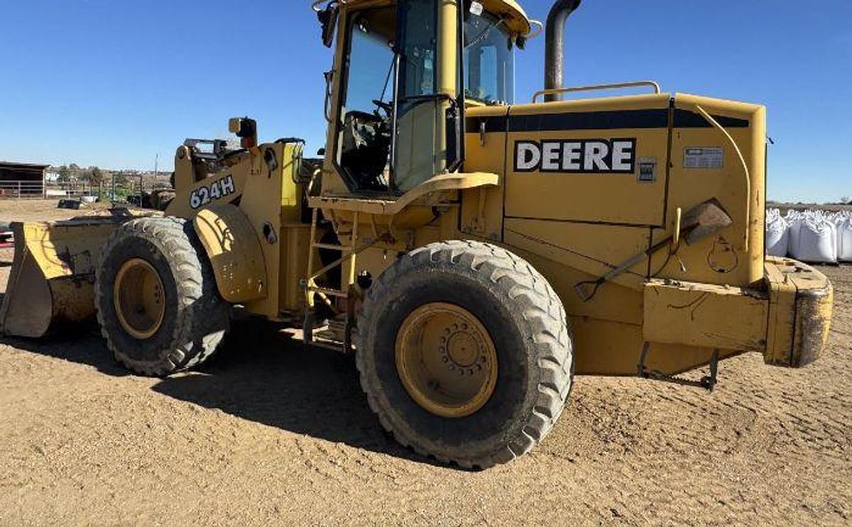 Used 1999 JOHN DEERE 624H