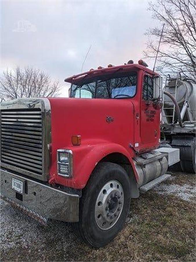Used 1993 INTERNATIONAL 9300 1994 Heil Tanker
