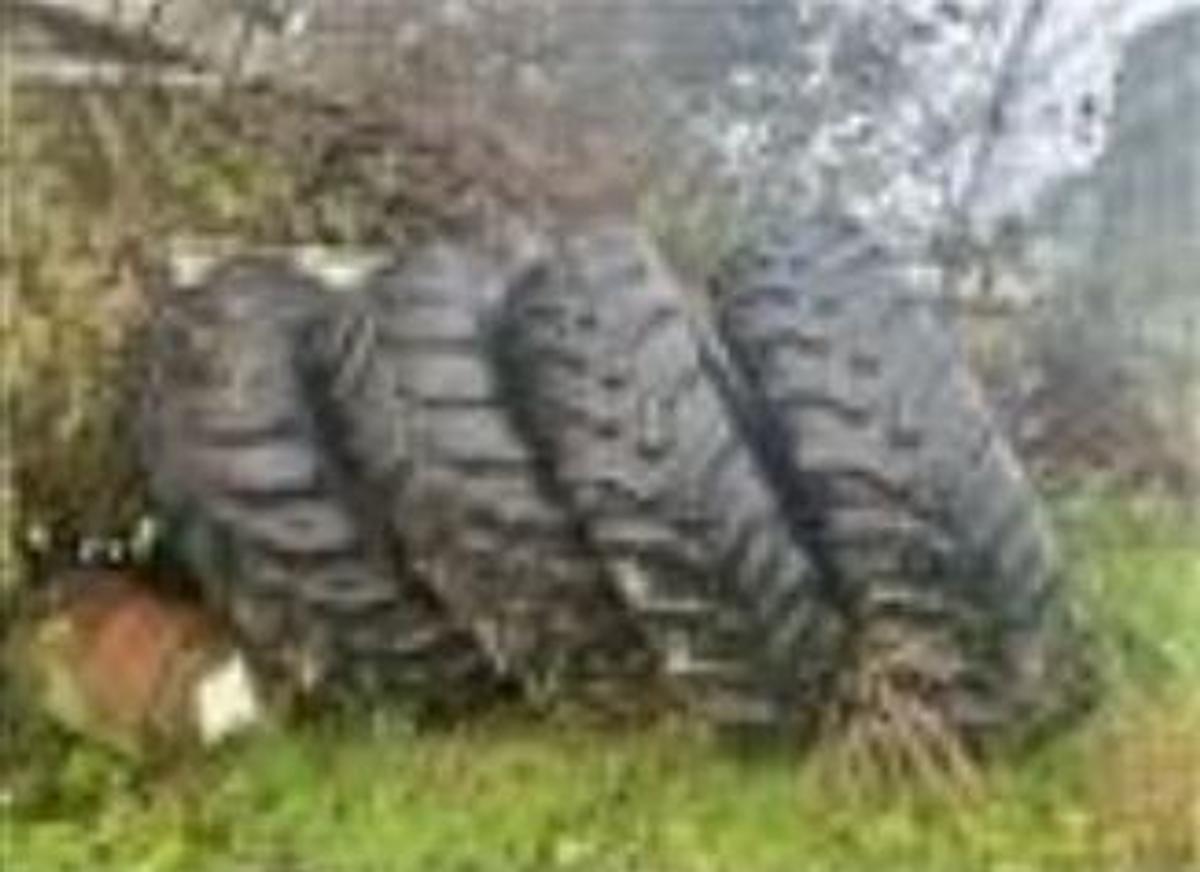 Used 1990 JOHN DEERE 8760 Tractor