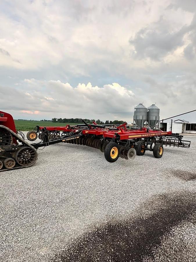 Used 2020 Versatile 290