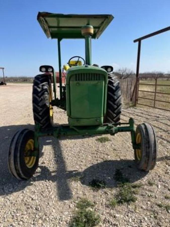 Used 1967 John Deere 2510