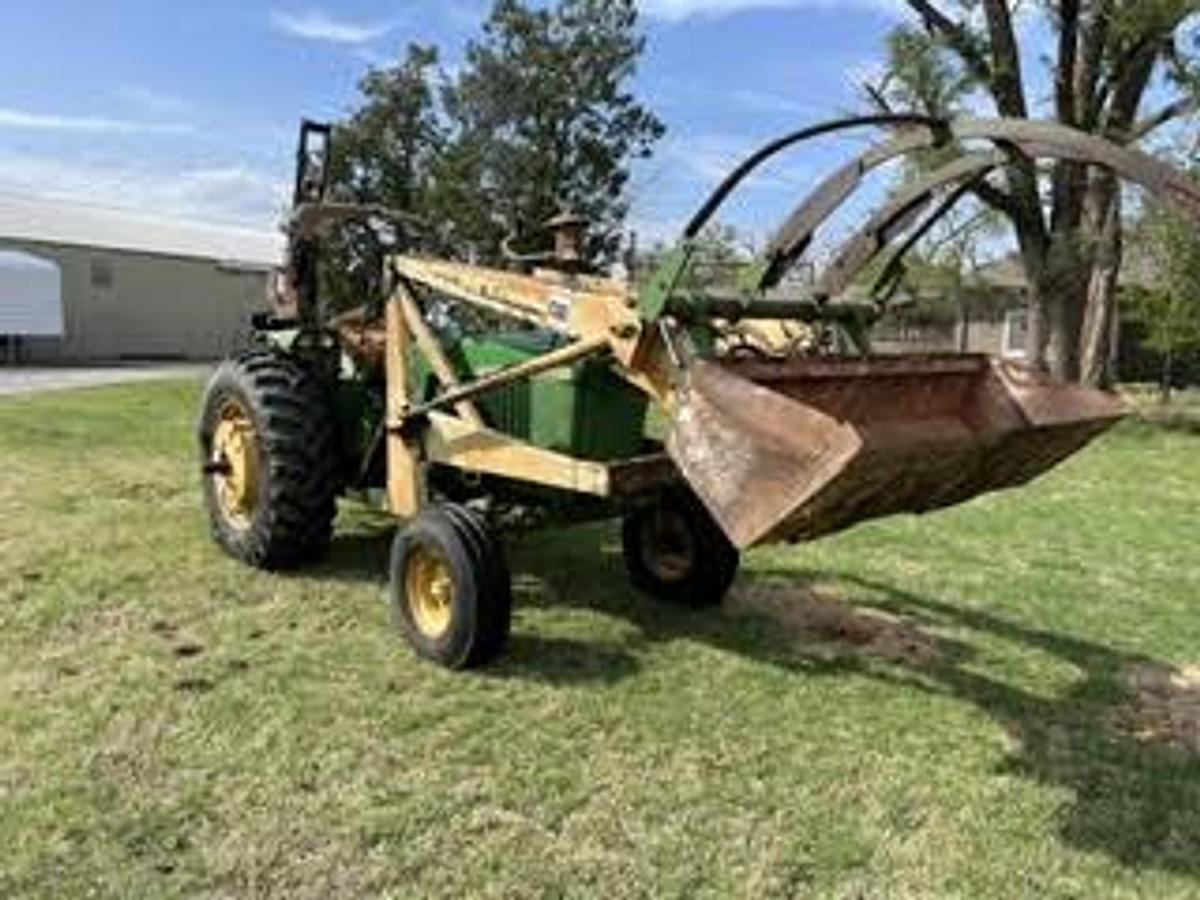 Used 1969 John Deere 4020