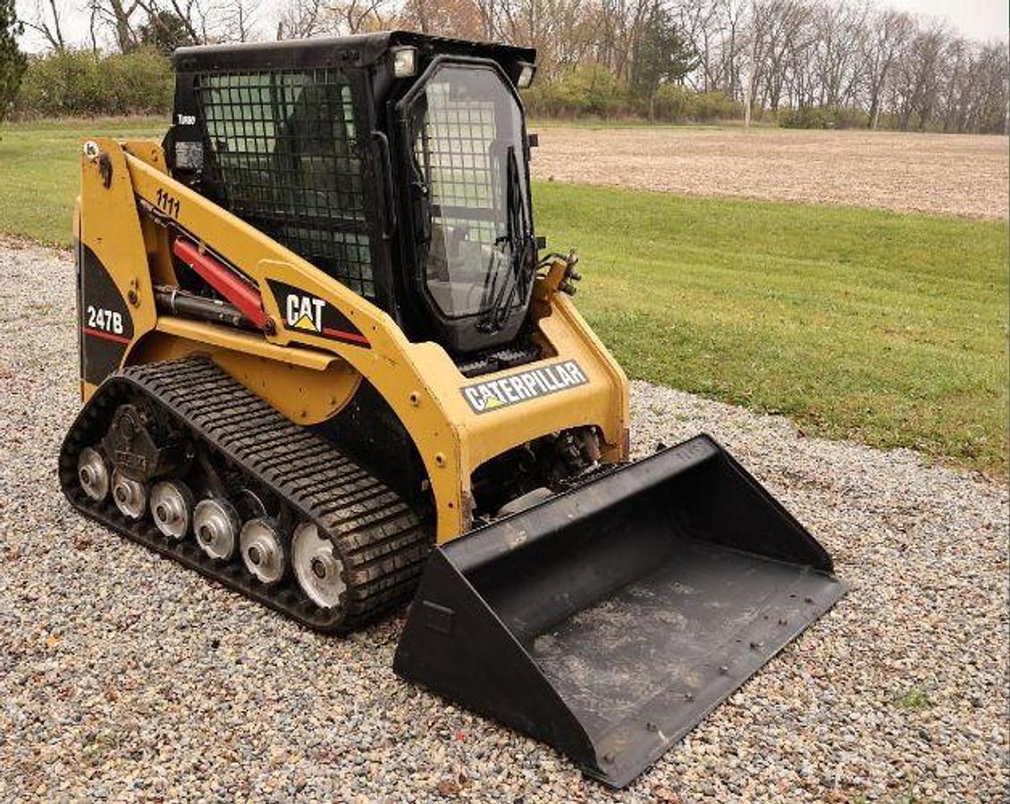 Used 2005 CATERPILLAR 247B