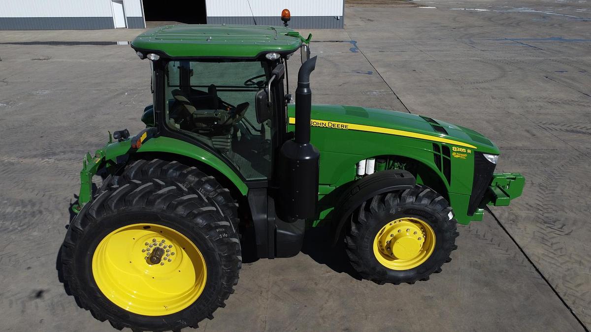 Used 2013 John Deere 8285R