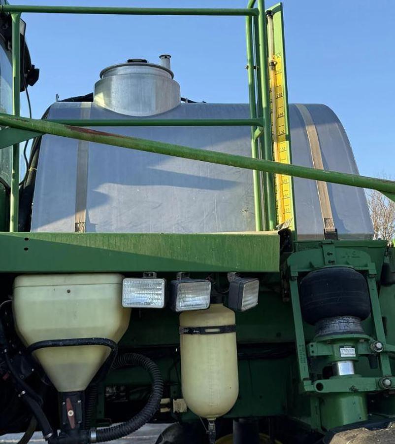 Used 2000 John Deere 4700