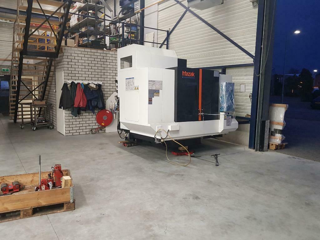 Gebruikt 2011 MAZAK VCS 530C