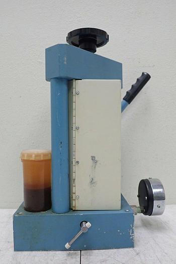 Used Beckman 199060 Model P16M 16 Ton Press