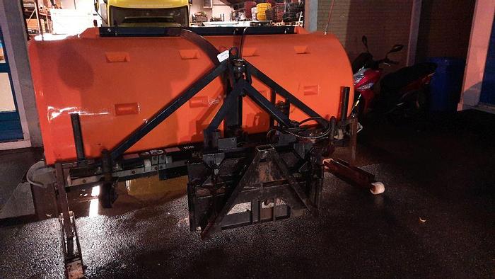 Used 2004 Nido SNK240VPZ