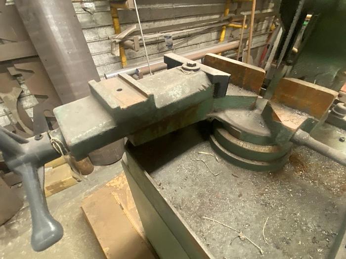 Used 1991 Huvema HU 250i Cut Off Saw