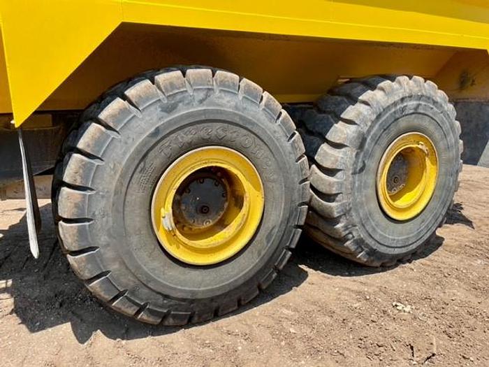 Used 2016 Komatsu HM400-5