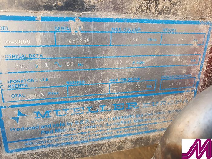 Used 1998 Mueller 0 - 2000 8190 Litre Stainless Steel Refrigerated Tank with Compressor