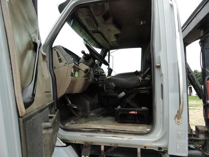 Used 2004 STERLING LT9500