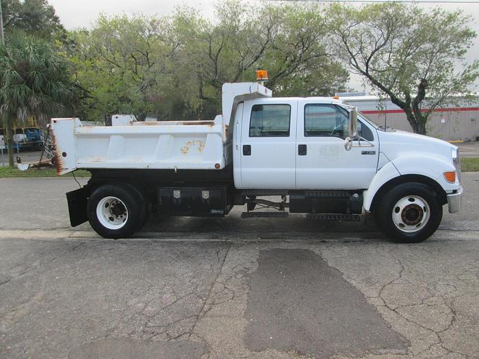 Used 2005 Ford F750 Dump Truck