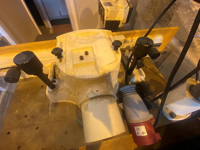 Used 2005 Jet JWS 34 Spindle Moulder with JPF-2 Feeder