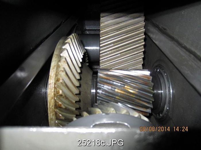 Used Falk 2060YB2-L Right Angle Gear Drive, Ratio 8.188, Input Rpm 600, Output Rpm 73.3, Hp Rating 48.7, Service Factor 1.00, Approx Us Gallons 4.5 #25218