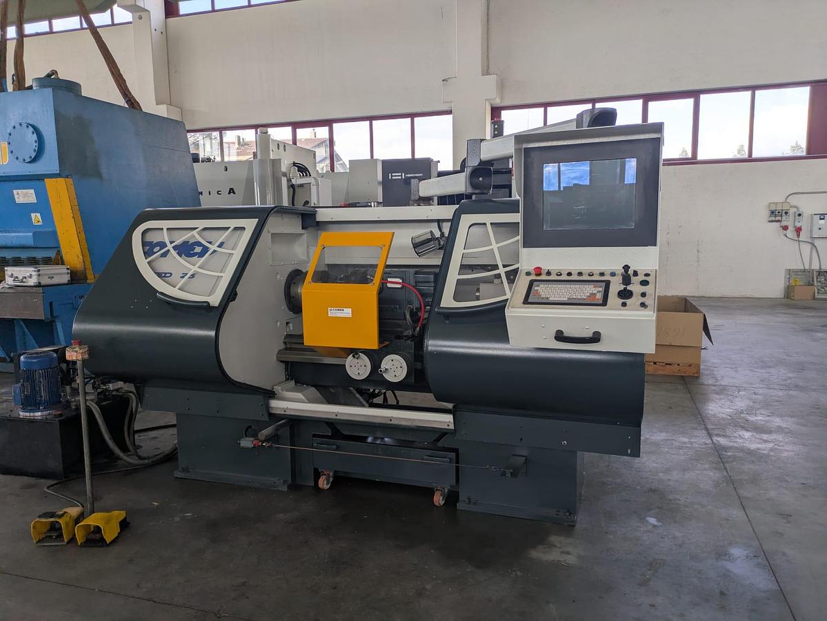 Used 2006 Comev Speed 26