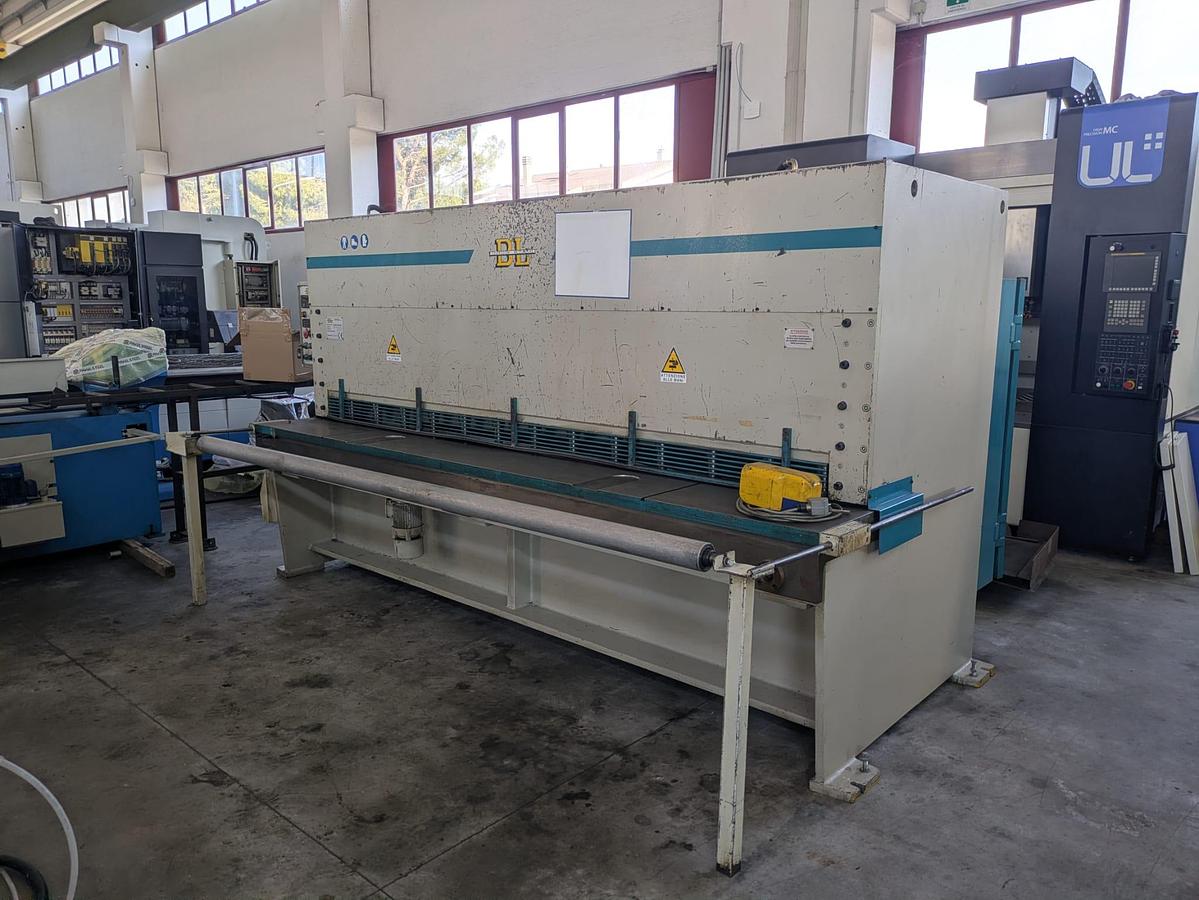 Used 2001 BL  3050-05