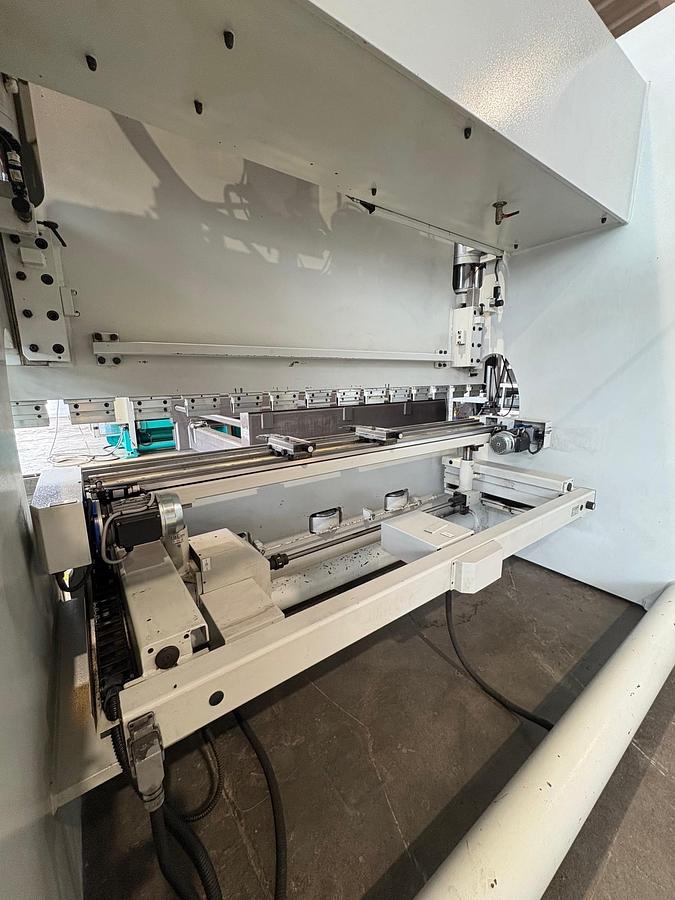 Used 2007 Warcom Futura 30-160