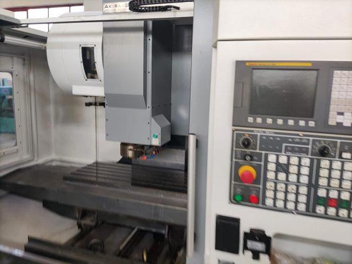 Usato AKIRA SEIKI V 4 XP