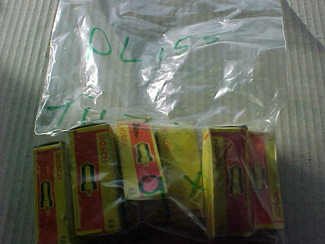 BOSCH INJECTOR NOZZLE  DL155T1171 NEW !!