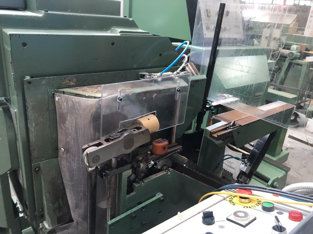 Usato 1990 Tenonatrice stondante doppia, automatica, marca Bacci