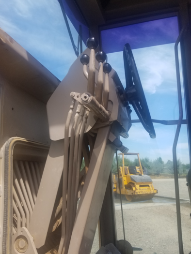 Used 1992 John Deere 772BH