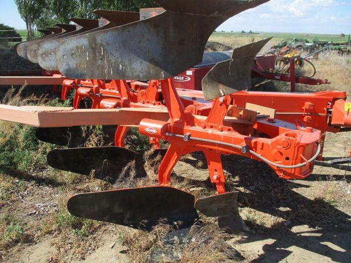 Used Kuhn Multi-Master 183 Plow - 6 Bottom