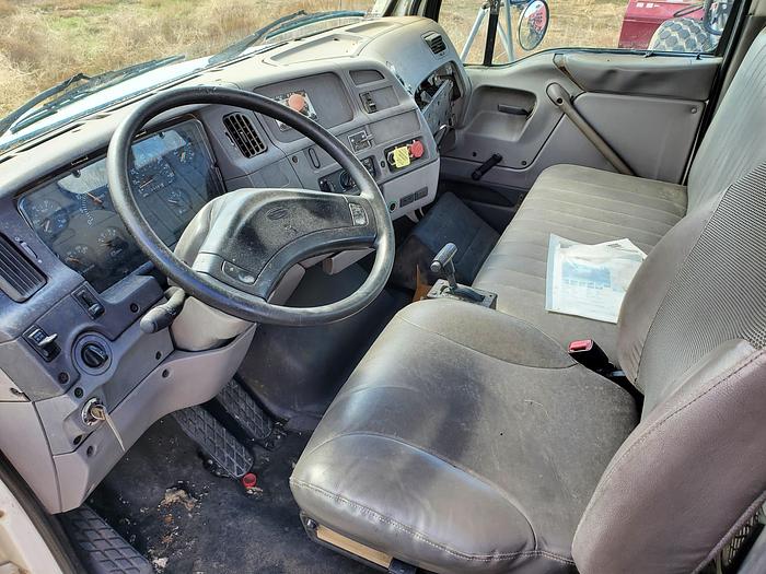 Used Sterling L7501 Chassis Truck - Allison Trans