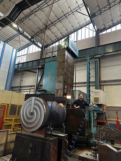 Installata Fresalesatrice a Montante Mobile Cnc INNSE CF S WZ