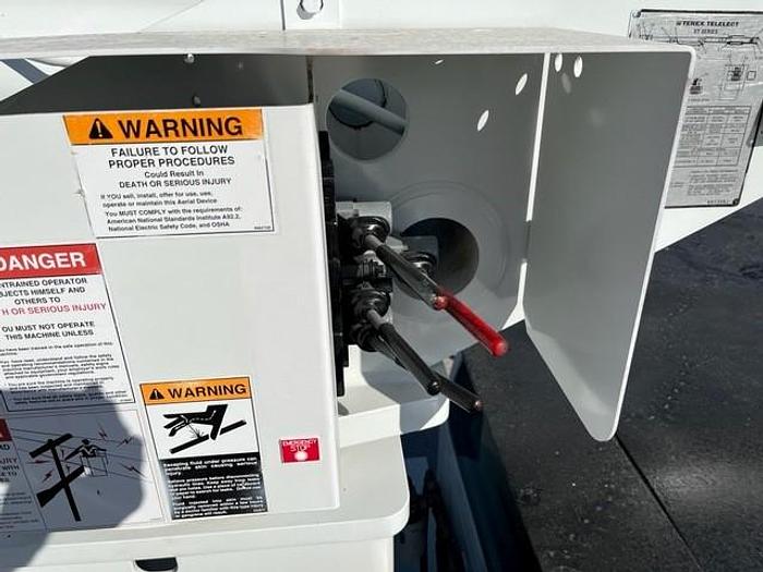 Used C59623 Terex Hiranger XT60 65ft Bucket Boom on 2010 Ford F750 Forestry Dump Truck