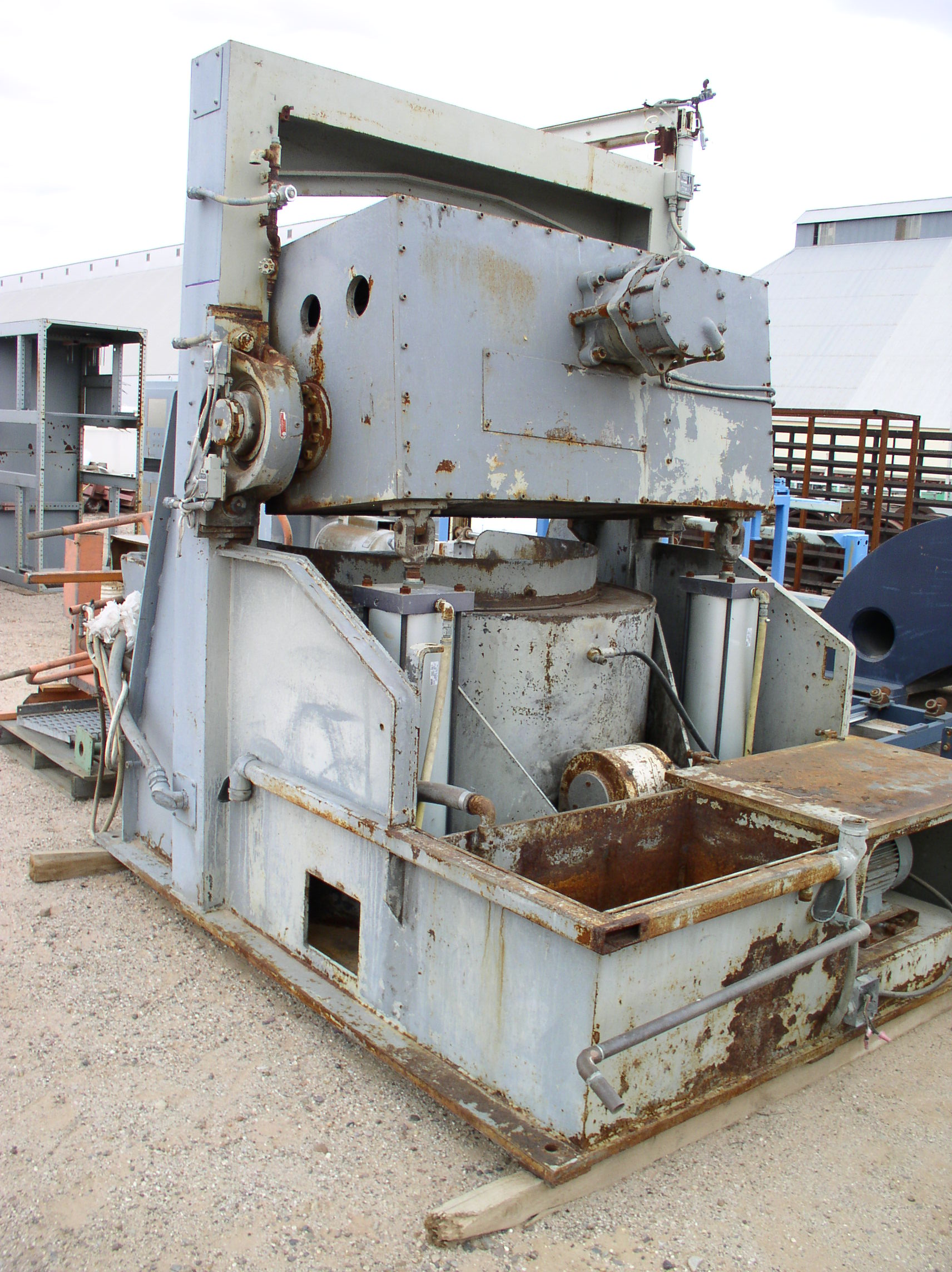 Used Central Model CSCA-1100 Deburring/Finishing Machine