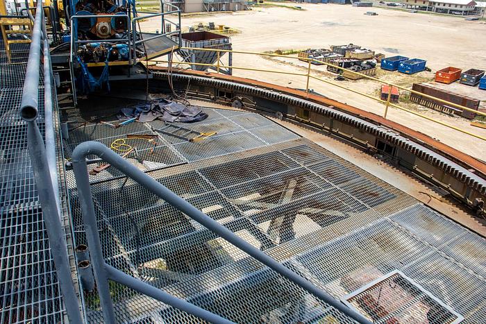 Used 1983 Manitowoc 4600 S-4 60' Diameter Ringer