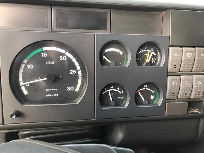 Usado 2000 IVECO Eurostar 440E43T