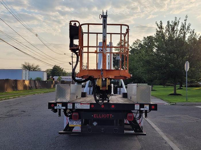 Used Elliott V60 60ft Bucket Boom on 2015 Ram 5500 Flatbed Truck - M71874 
