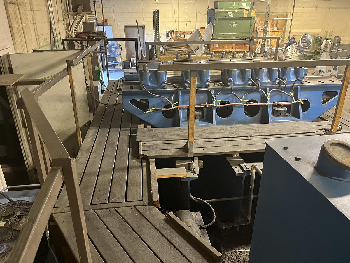 Used ERCO 300 Ton Stretch Press